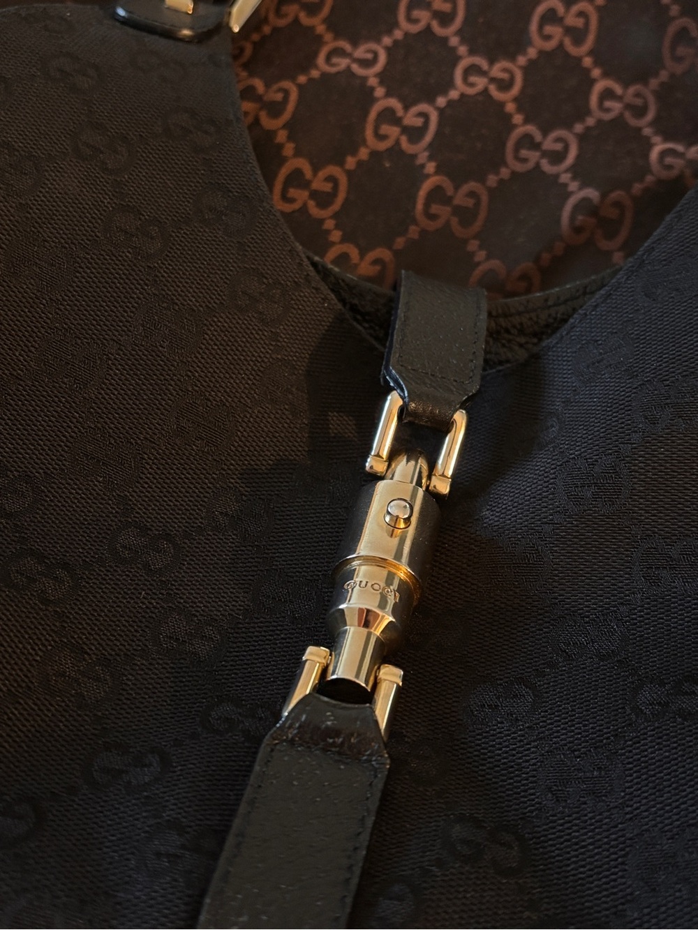 Gucci GG Jackie Nailhead Bardot Bag - Picture 3 of 9